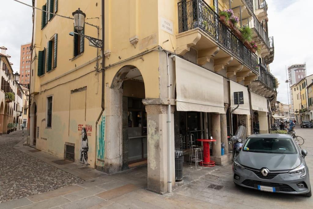 Enjoy Home - Appartamento Orologio, Piazza Dei Signori Падуя Экстерьер фото