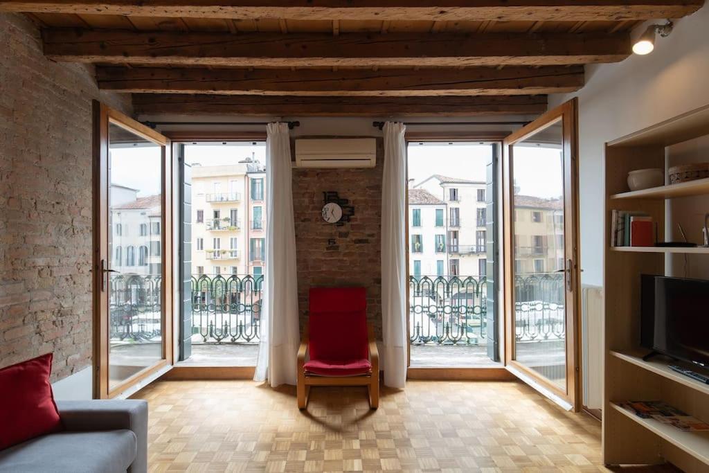 Enjoy Home - Appartamento Orologio, Piazza Dei Signori Падуя Экстерьер фото